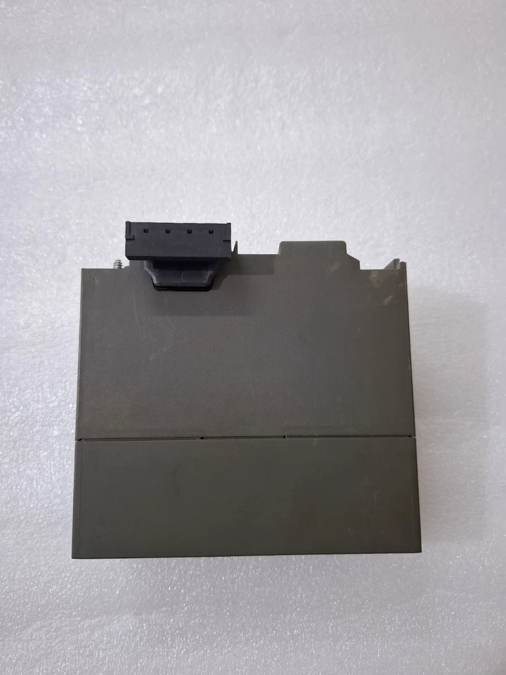 SIEMENS 6ES7 322-1BL00-0AA0 OUTPUT MODULE 6ES73221BL000AA0